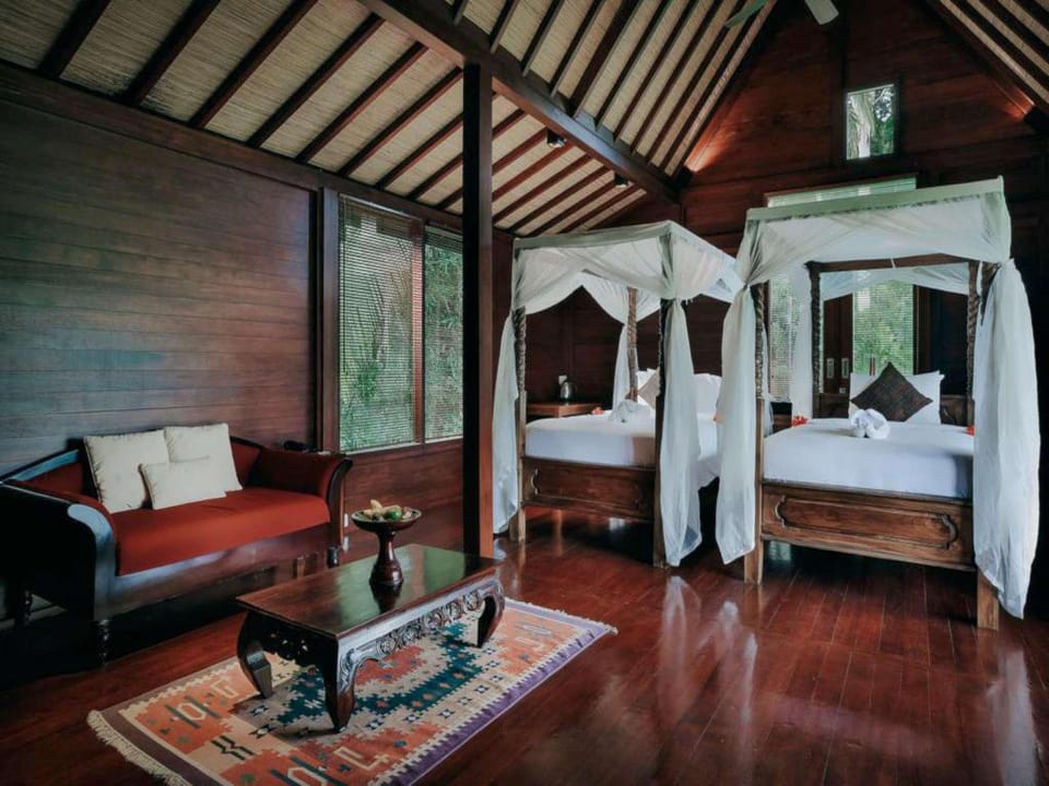 Luxury House 3 BR Villa W/Lovely Staff #V156 Villa in Tampaksiring