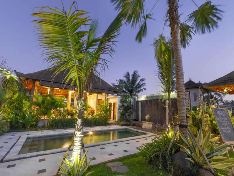 Deluxe Room with 1 BR #V147 Vacation rental in Ubud