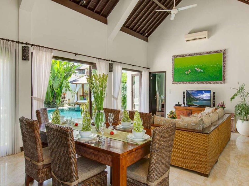 Three Bedroom with Luxurious  Sunset #V87  Villa in Kuta Selatan