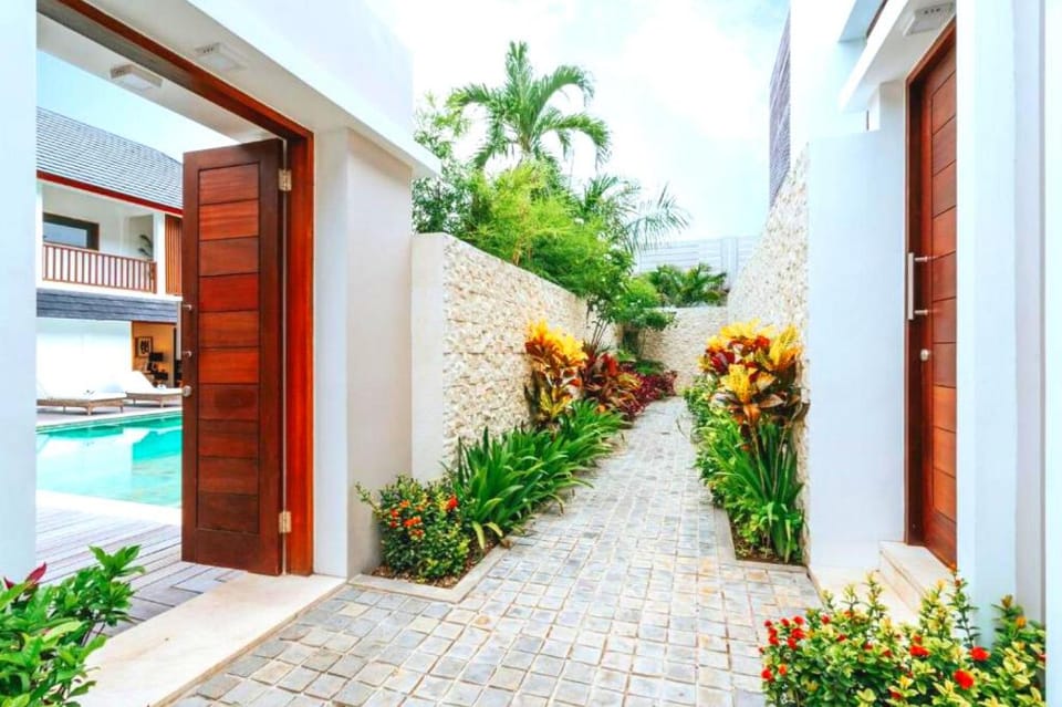 Luxury 4 BR Private Pool Villa #FR246 Villa in North Kuta
