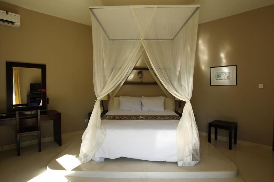 Luxury 3 BR Villa Private Pool Seminyak #NE Villa in Kuta