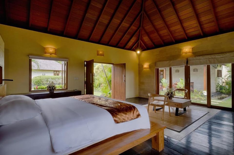 Fabulous 5 BR Pool Villa W/Natural View #V38 Villa in Sukawati