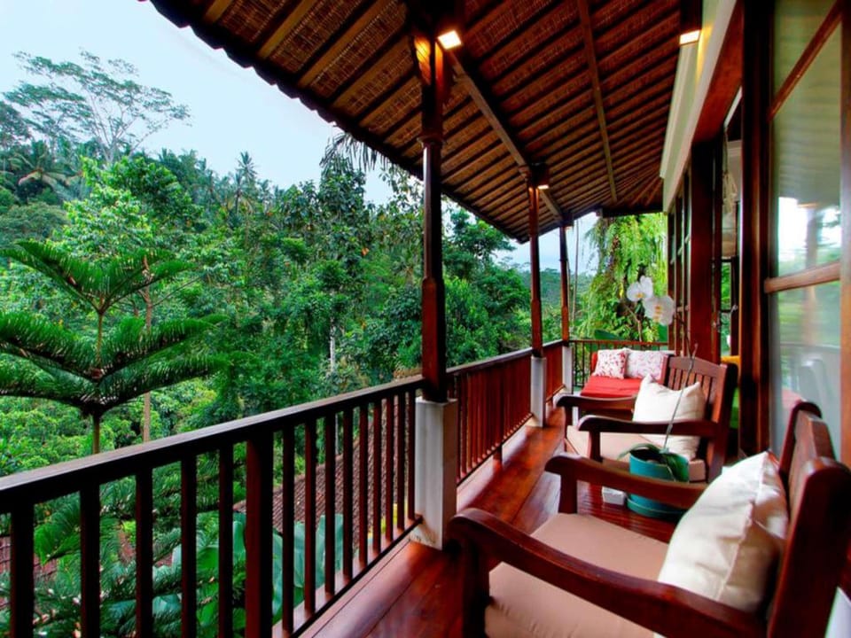 Cozy 3 BR Villa W/ Back to Nature View Ubud #NE Villa in Tampaksiring