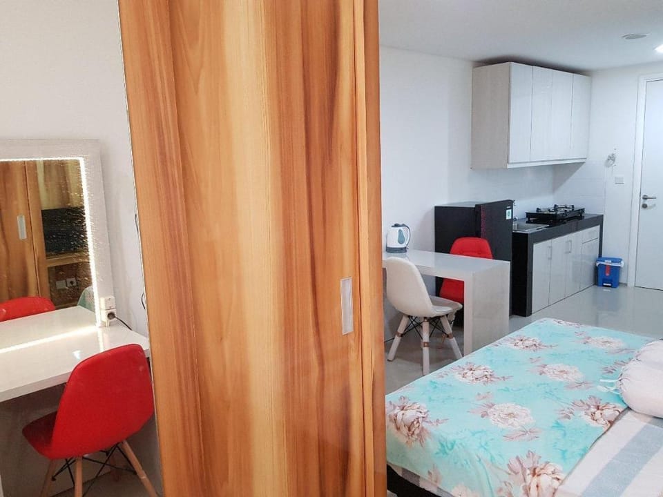 Toll access to bsd bintaro pdk indah Apartment in Jakarta