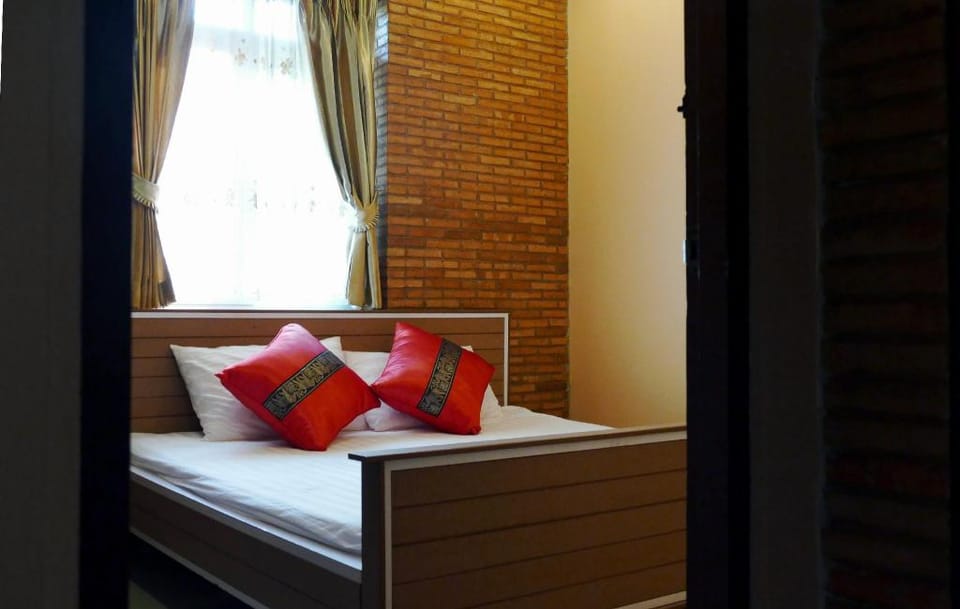 Itsaris Guest House Quality cool home Vacation rental in Thailand