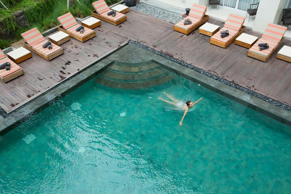 Luxury 1 Bedroom Suite Room #FN33 Villa in Kuta Selatan