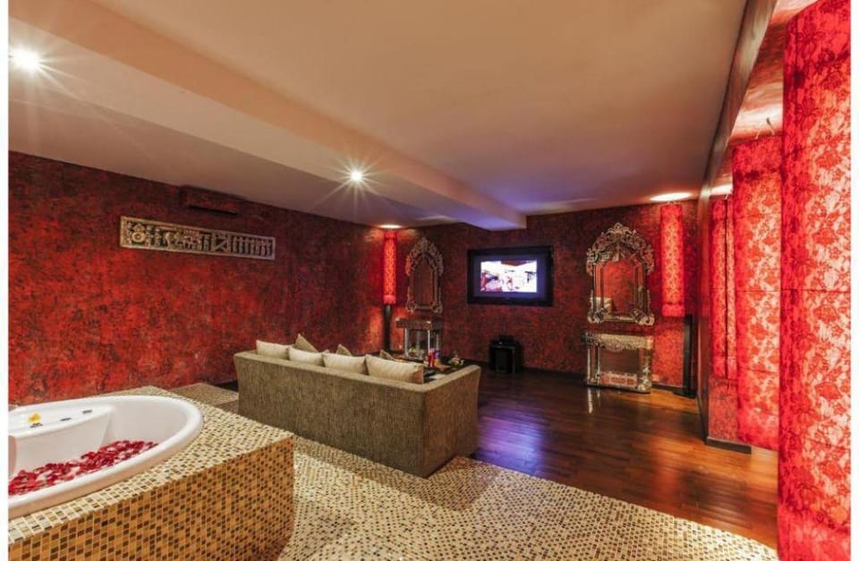 Romantic 1 Bedroom Honeymoon #FN29 Villa in Kuta Selatan