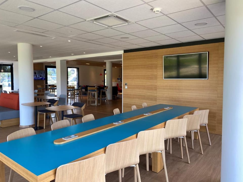 Holiday Inn Express Arcachon - La Teste By IHG Hotel in La Teste-de-Buch