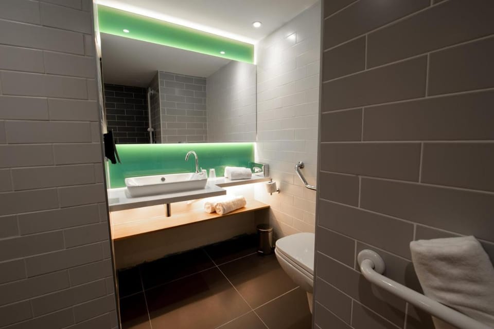 Holiday Inn Express Arcachon - La Teste By IHG Hotel in La Teste-de-Buch