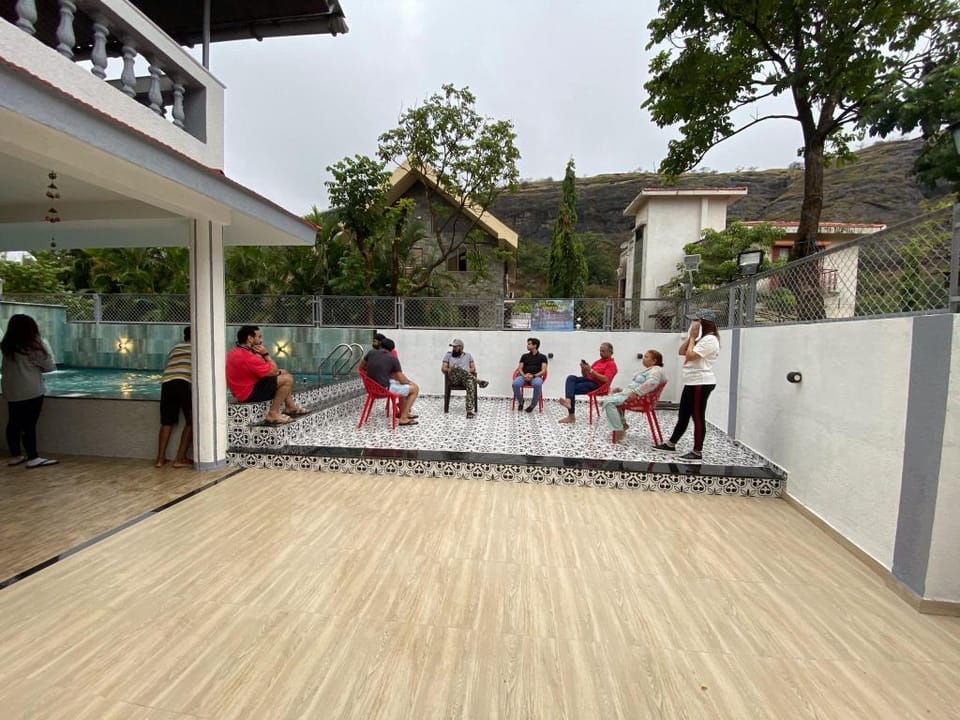 Capetown villa with Pool, Jacuzzi, DJ & Hot tub Villa in Lonavla