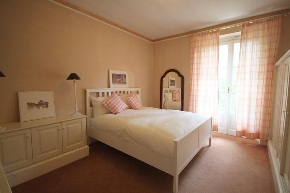 Casa Rosa Apartment in Menaggio