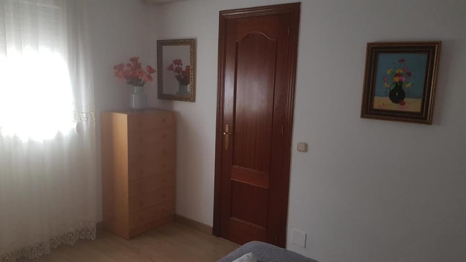 Tony -Pool, individual house,sea and mountain view Villa in Benalmadena