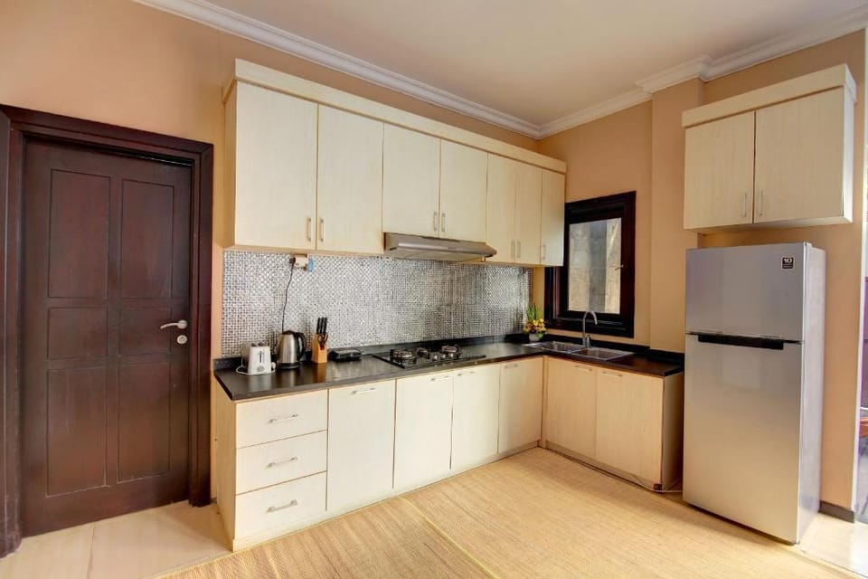 Luxury 4 BR Private Pool Villa #LA13 Villa in Kuta Selatan