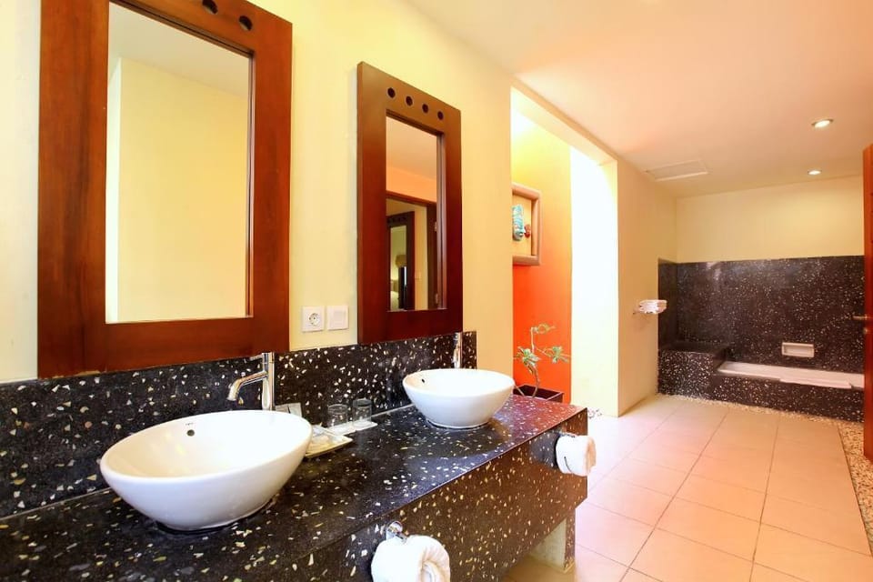 Luxury 4 BR Villa with Private Pool NE33B Villa in Bali