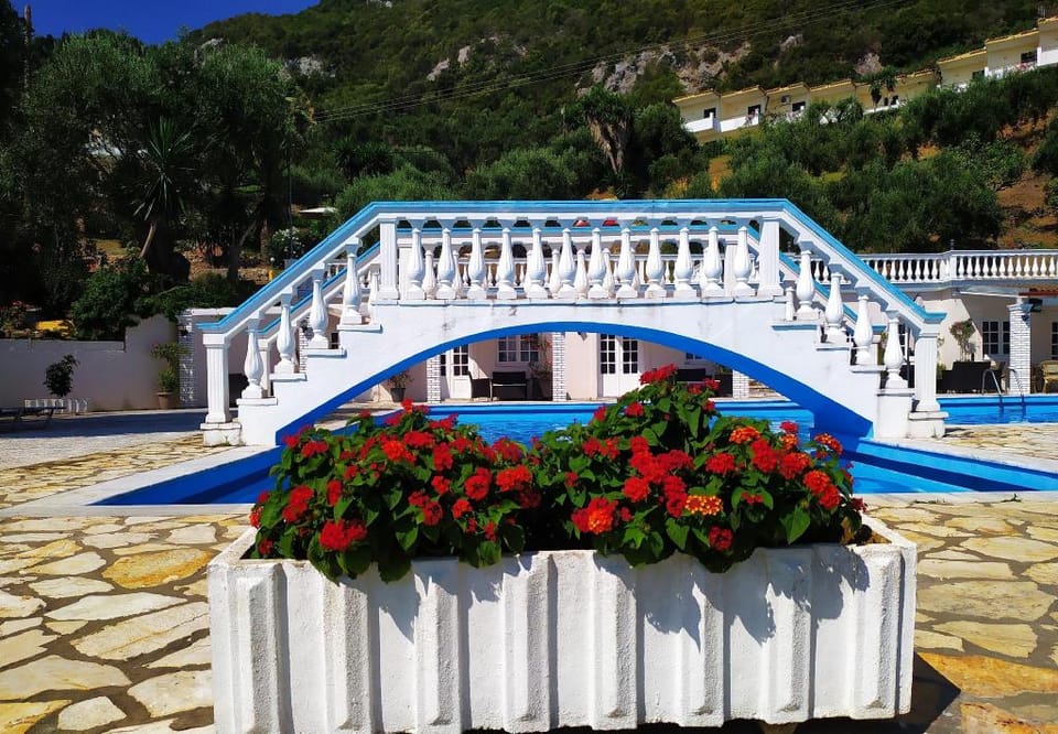 ionian view studios mit Meerblick Apartment in Corfu, Greece