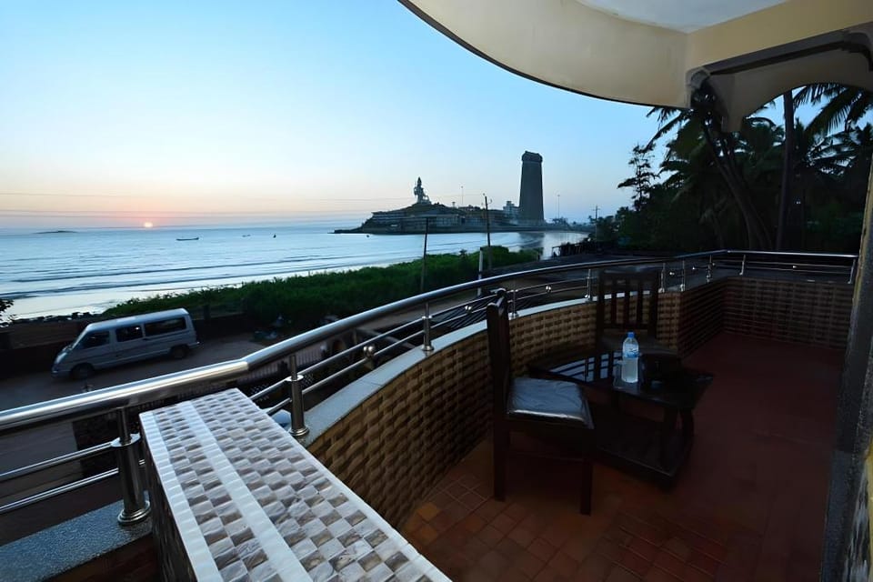 Aryana Guest House-Sea View Hotel in Karnataka
