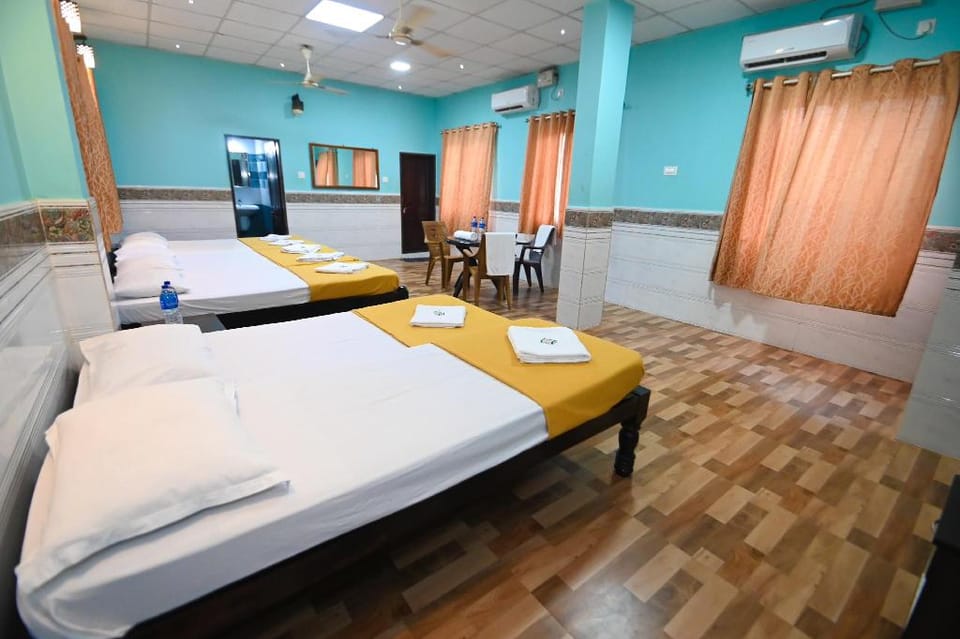 Aryana Guest House-Sea View Hotel in Karnataka