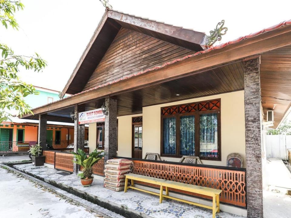 OYO 3789 Bukit Somber Residence Syariah Hotel in Indonesia