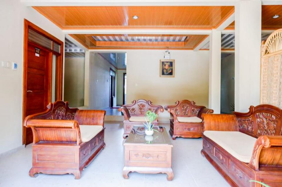 RedDoorz near XT Square 3 Hotel in Yogyakarta