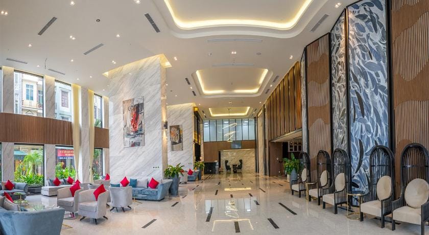 Ramada Hotel & Suites by Wyndham Halong Bay View Apartment hotel in Laos