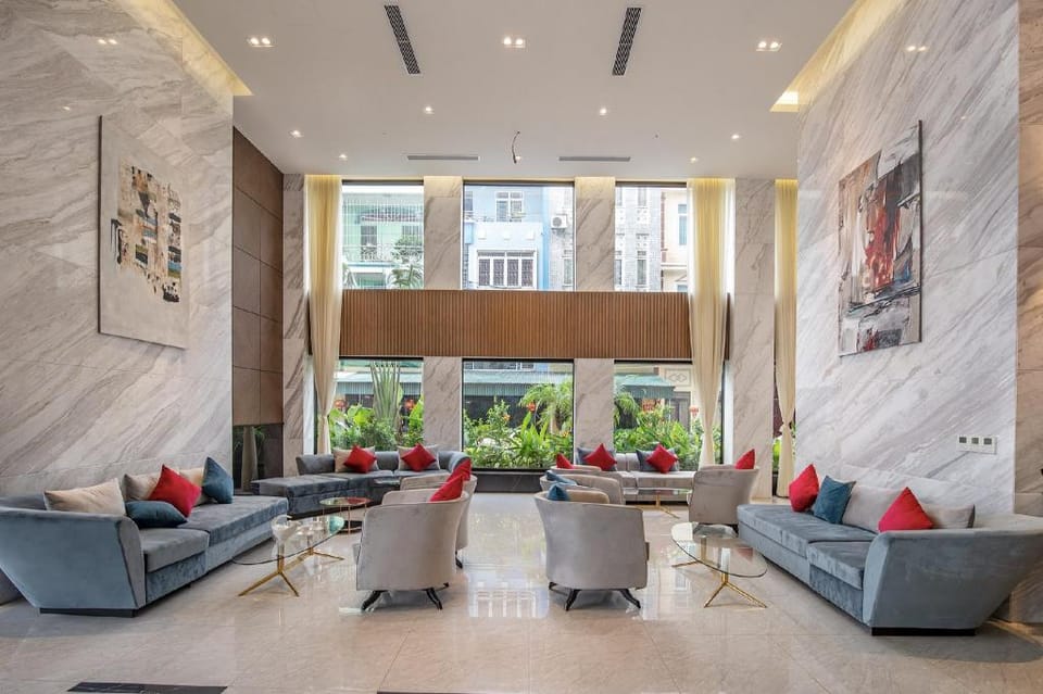 Ramada Hotel & Suites by Wyndham Halong Bay View Apartment hotel in Laos