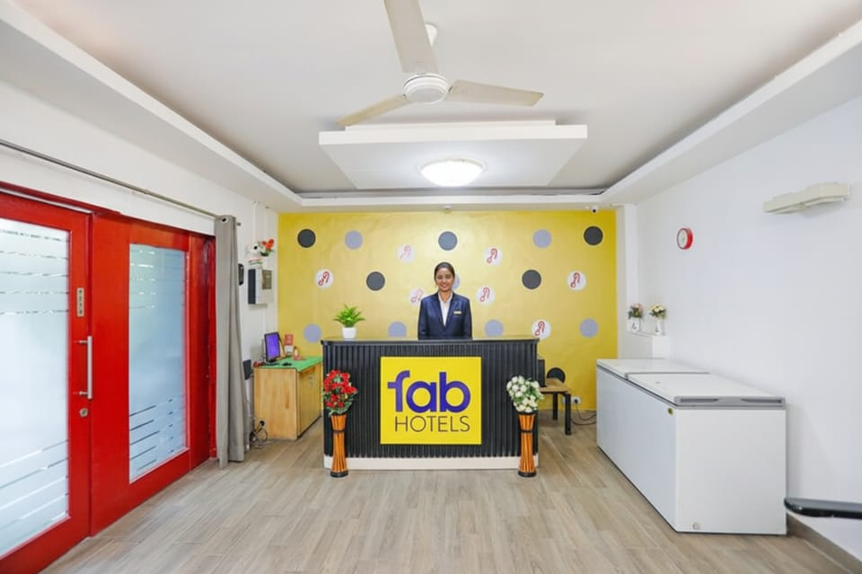 FabHotel F9 Sector 51 Hotel in Noida