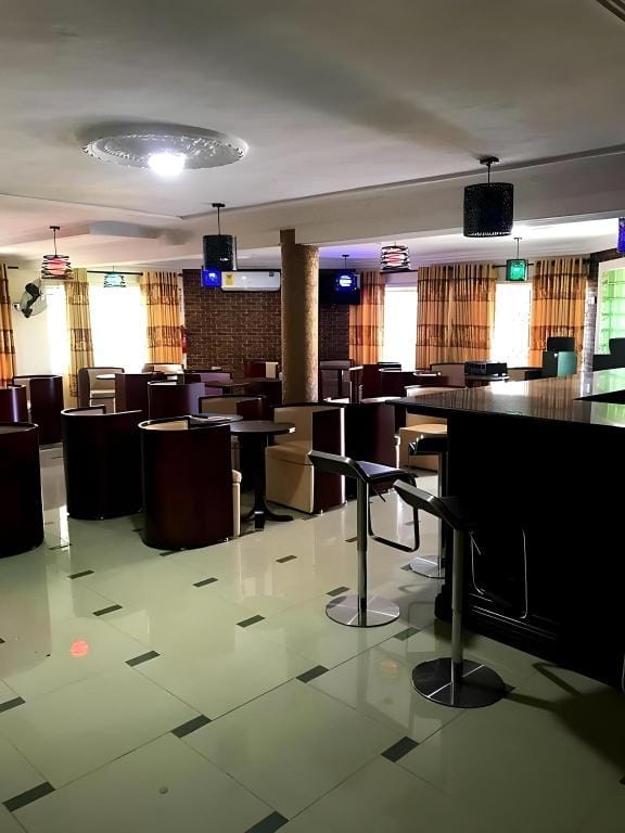 Fokuzzy Lodge Hotel in Accra