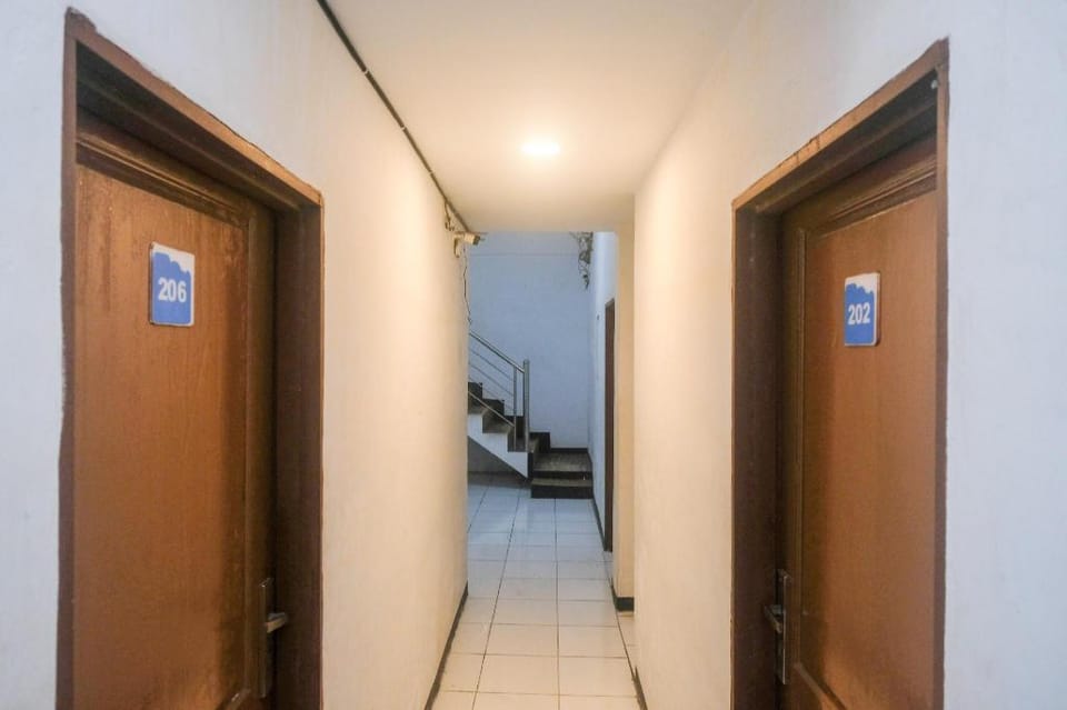 RedDoorz @ Jalan Brigjend Katamso Medan 2 Hotel in Indonesia