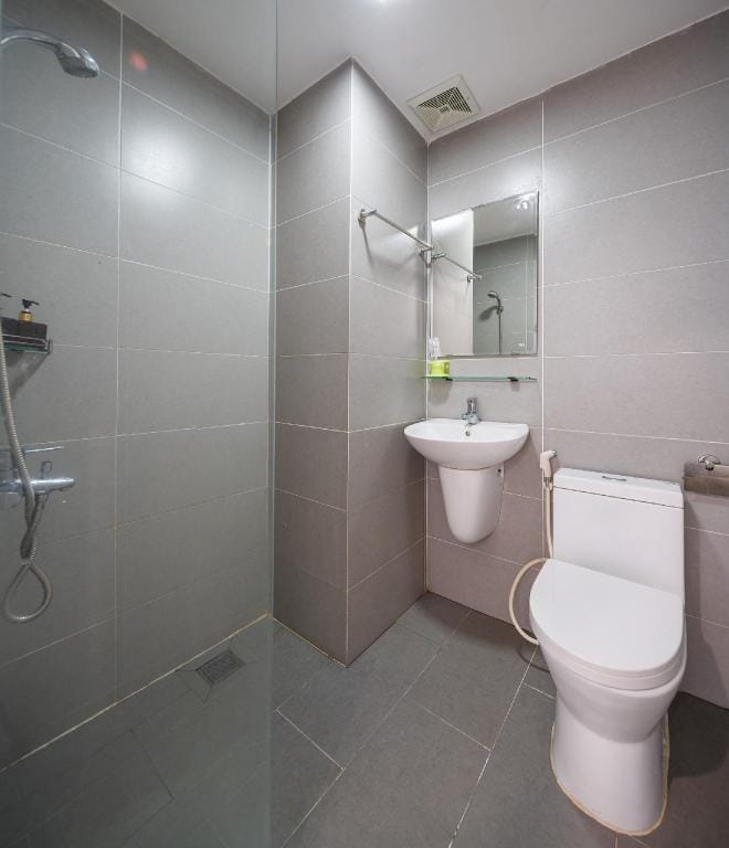 Balcony 2BR 。Seaview (3508) 65m2。1'→MYKHE BEACH Apartment in Da Nang