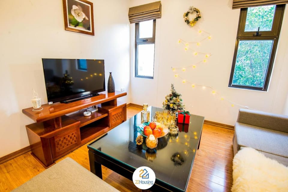 LINH LANG STREET - TCOO SERVICED APARTMENT Apartment in Hanoi