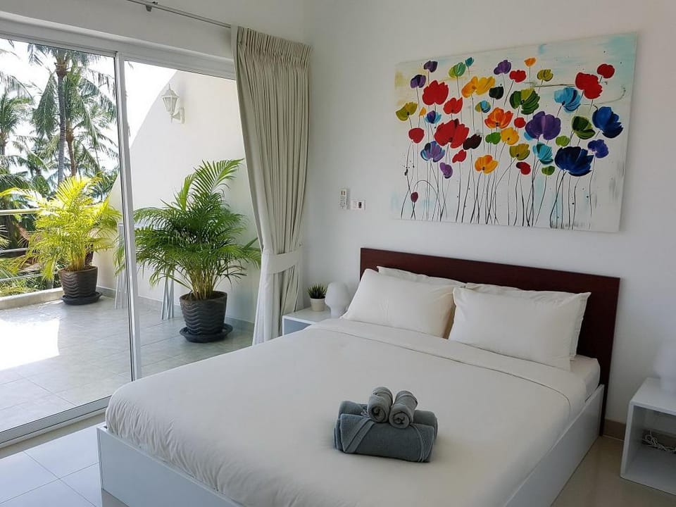 Cosy 3 Bedroom Duplex w Private Pool Near Beach Apartment in Ko Samui