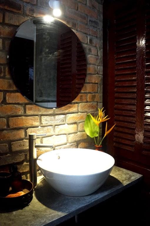 Sum Garden - Traditional House and Private Garden Villa in Laos