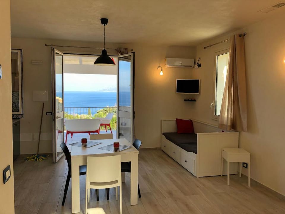 La Veranda Sul Mare Apartment 2 Km from the Zingaro Nature Reserve Apartment in Scopello, Trapani