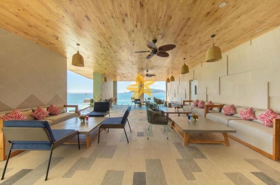 OCEAN-VIEW LUXURY CONDO-TEL/ BEACH CENTRAL LOCATED Apartment in Nha Trang