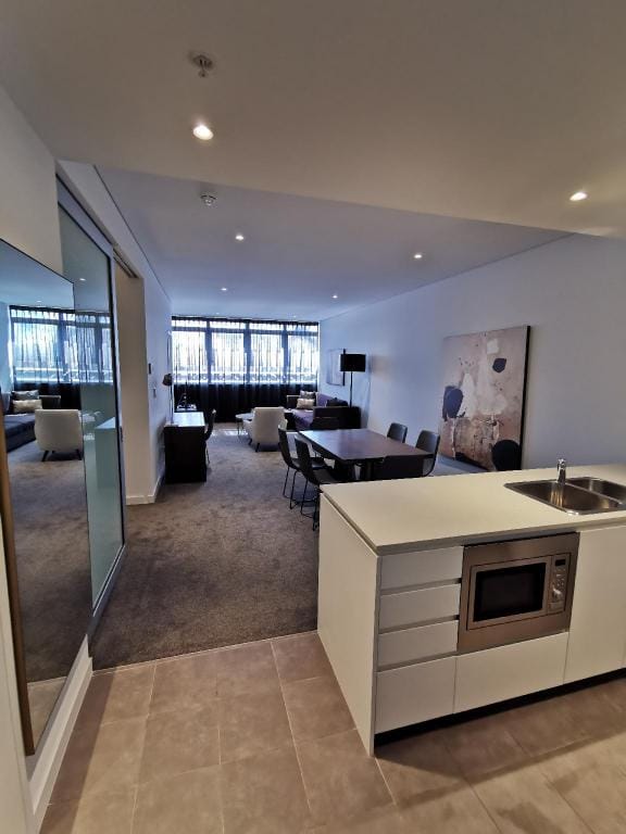 S1 Apartments 2 bedroom and 2 bathroom Apartment in Sydney