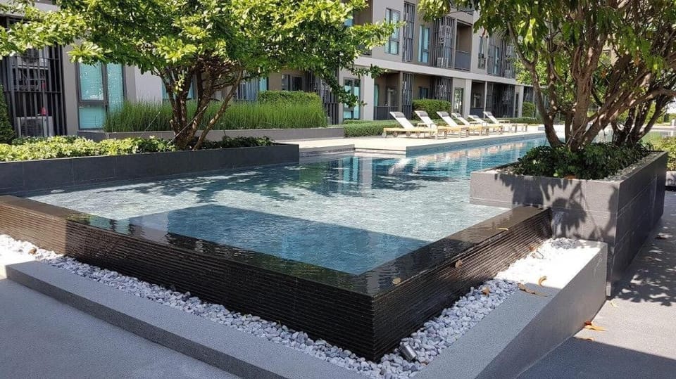 Centric Ratchada@MRT Huai Khwang 2BR by Triple B Vacation rental in Bangkok