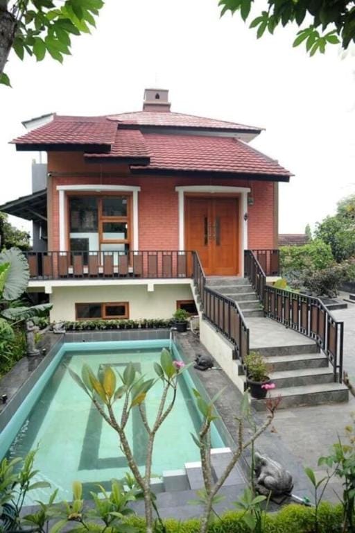 The Aromatic Garden Camp Villa in West Java