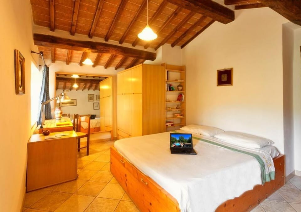 Idyllic old charming Cottage near Siena 10 km Villa in Tuscany