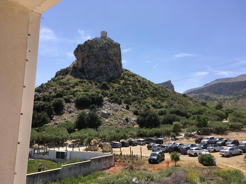 Apartment Vincent and Elen 2 Km from Zingaro Natural Reserve Apartment in Scopello, Trapani