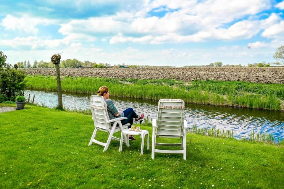 Nice 5 pers holiday home nice view close to the National Park Lauwersmeer Vacation rental in Anjum