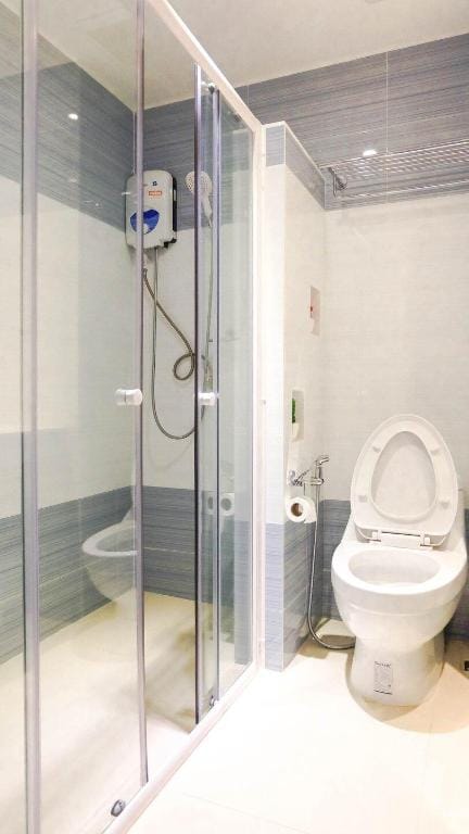 The White House Dongtarn Beach Jomtien Pattaya ll Apartment in Pattaya City