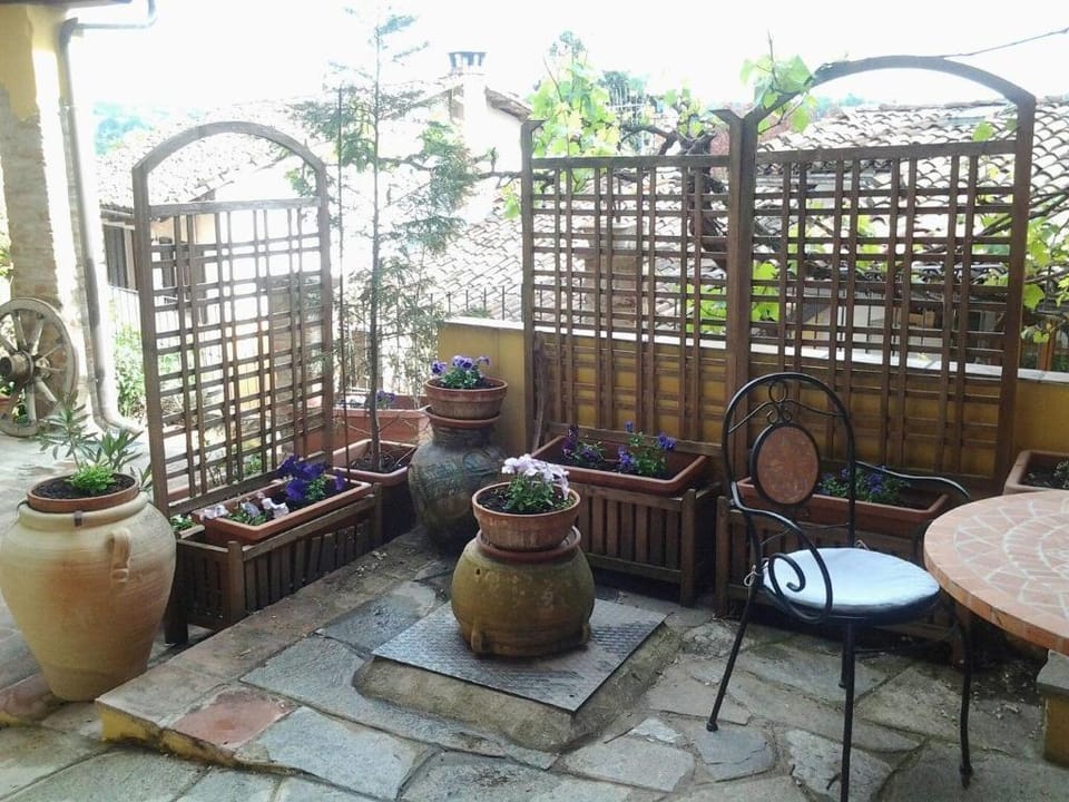 Appartamento Rosa rossa Vacation rental in Piedmont