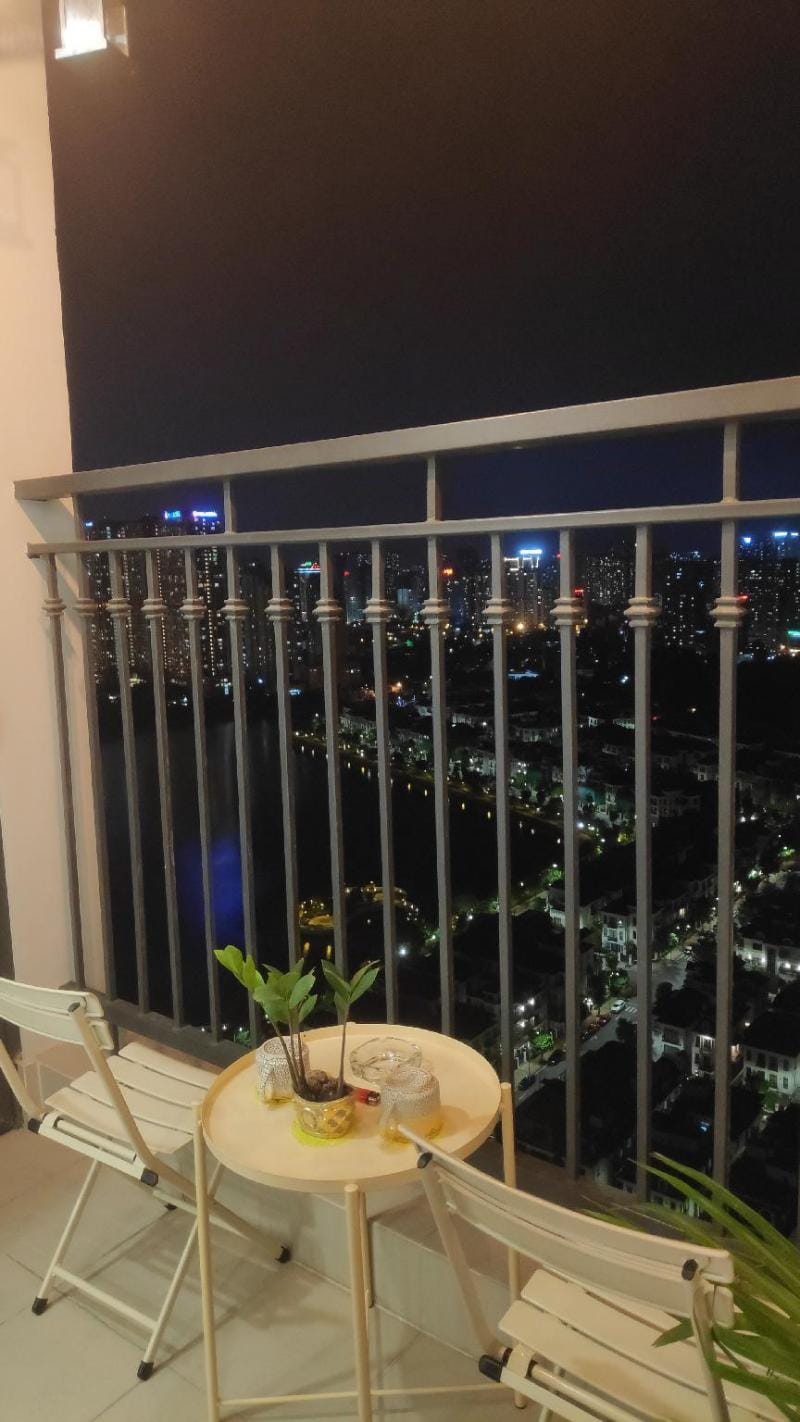 Tom'sHouse #VinhomesGreenBay #Lakeview #BBQ #Balco Apartment in Laos