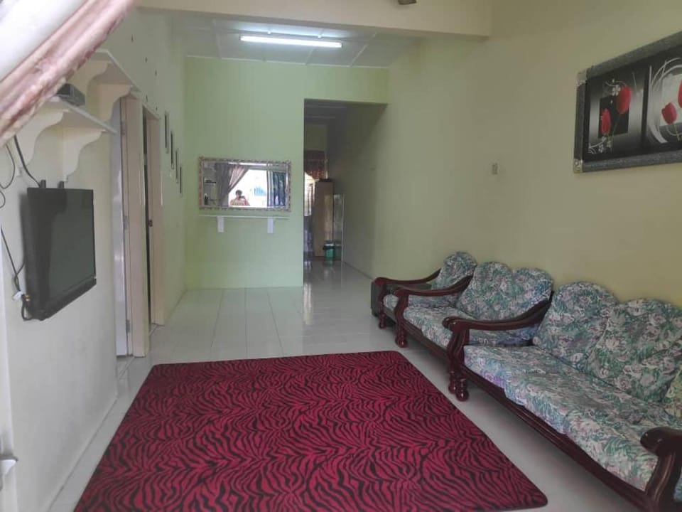Homestay Temerloh 3 Rooms (For Muslim only) Vacation rental in Pahang, Malaysia