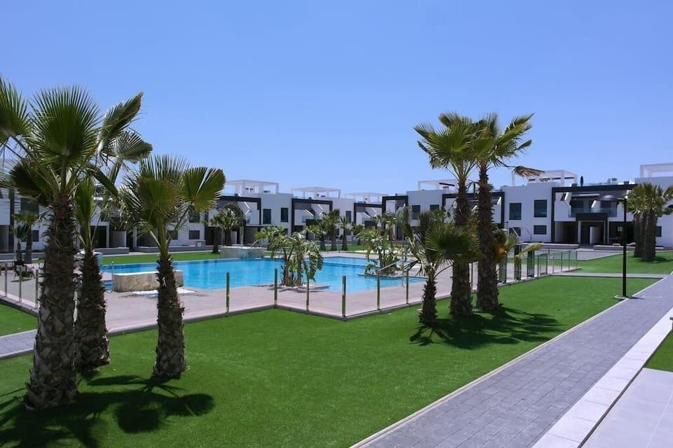 Oasis Beach IX Punta Prima Strandnah - Elvira Apartment in Vega Baja del Segura