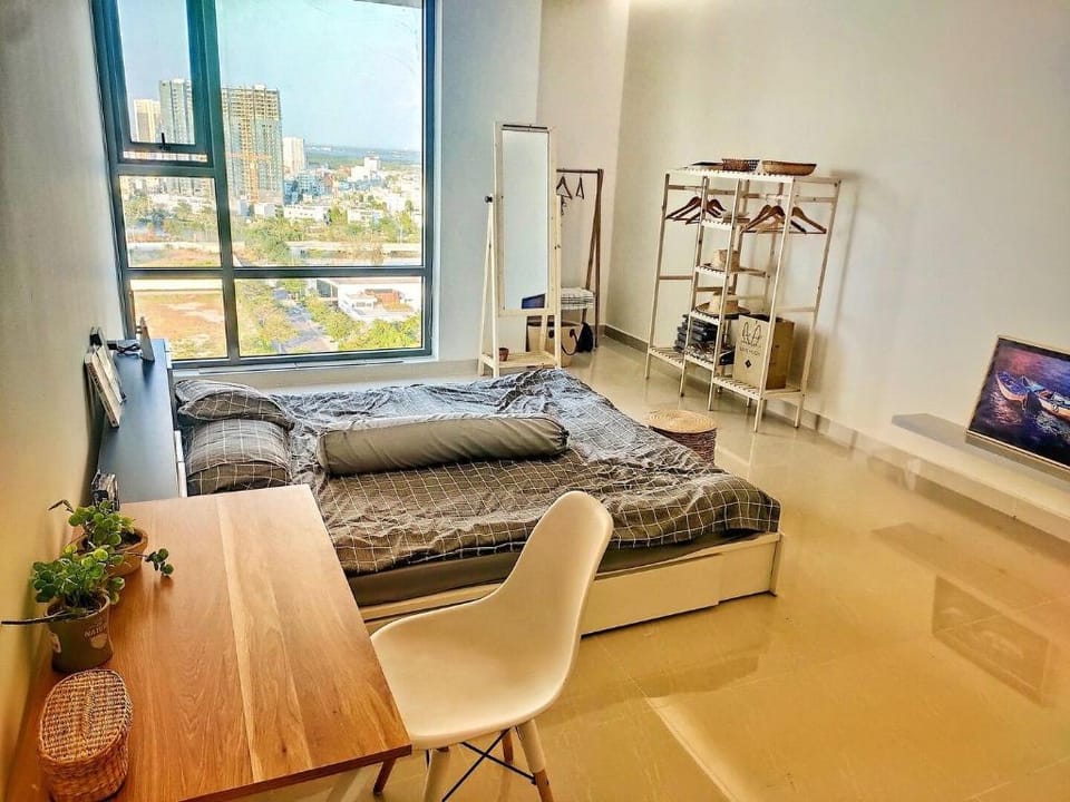 Enjoy Green Park Studio at Crescent Lake Apartment in Ho Chi Minh City
