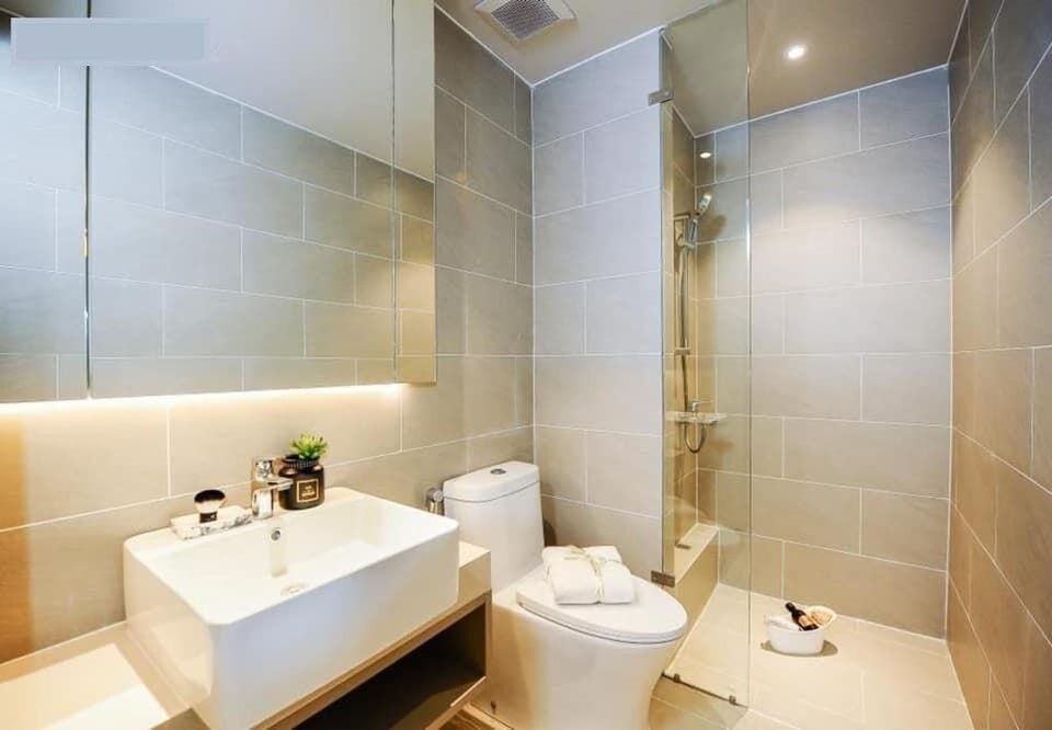 Enjoy Green Park Studio at Crescent Lake Apartment in Ho Chi Minh City