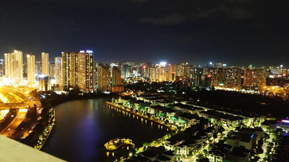 MK Luxury Lake View Apartment in Laos