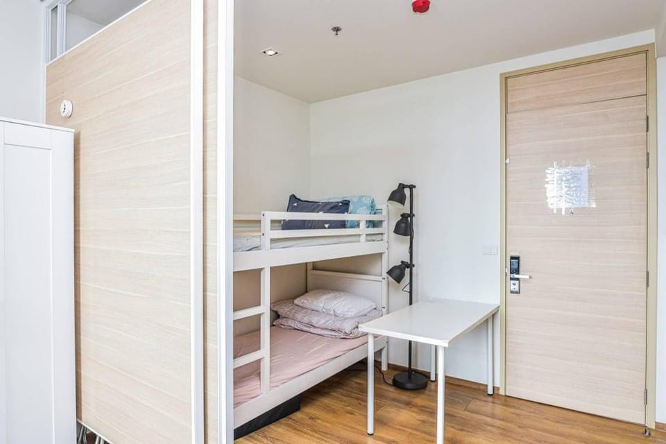 Price 2 Space 4500m Btsskytop Poolmobi Wifi37 Apartment in Bangkok
