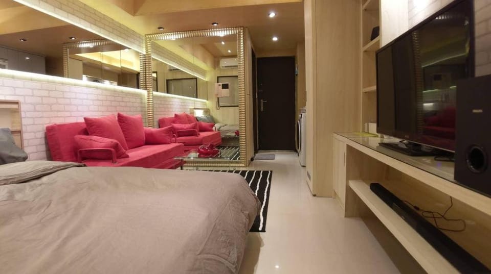 Your Cozzi Room 1 min to Ximen MRT Station Exit 6 Apartment in Taipei City